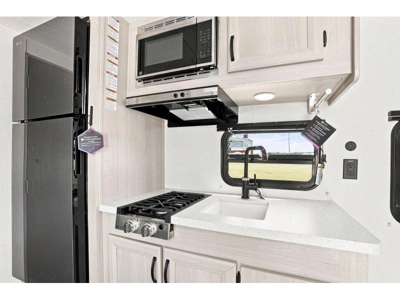 Coachmen Catalina 154rbx 2027 alt