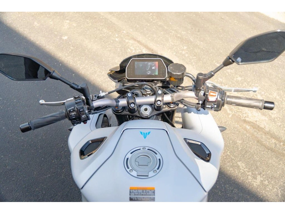2026 Yamaha Mt-10 alt