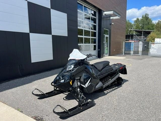 Polaris Prostar S4 Indyxc137blk 2027 alt