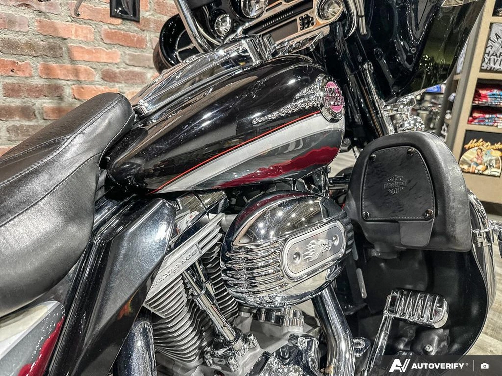 2006 Harley-davidson Flhtcuse Cvo Ultra Classic alt