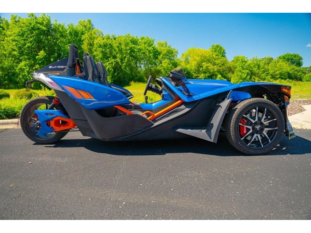 2024 Polaris Slingshot® R Radar Blue Fade alt