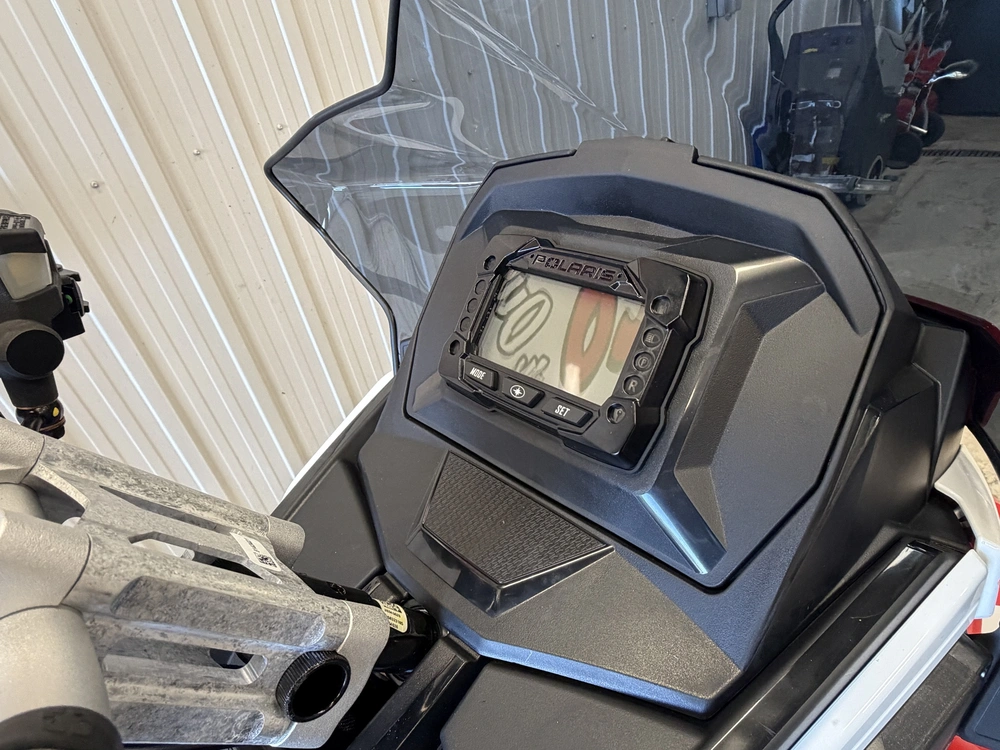 2027 Polaris 850 Sb Xc 146 1.6 Red alt