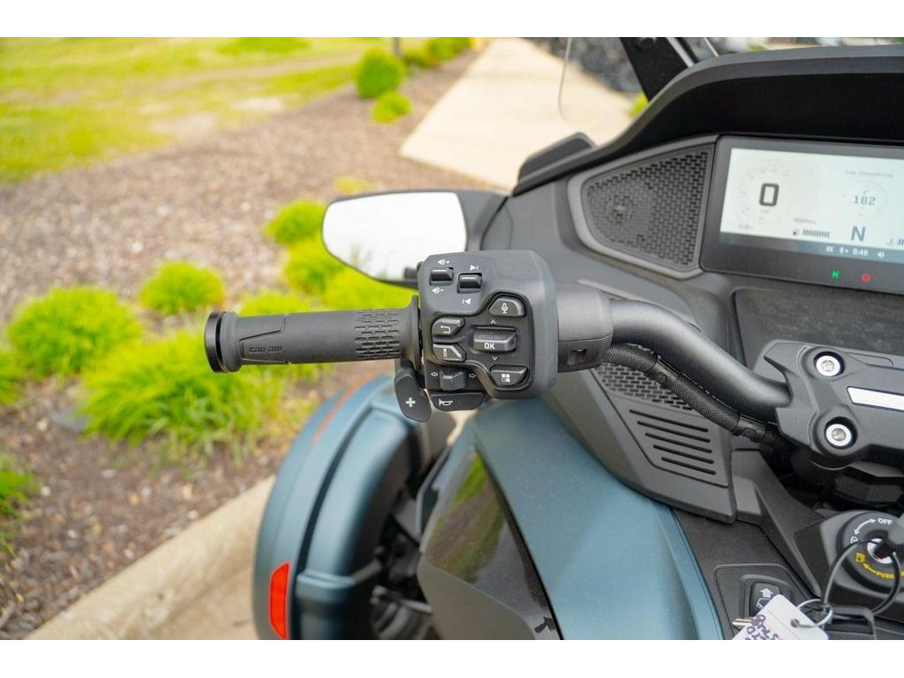 2026 Can-am Spyder Rt Limited Dark alt