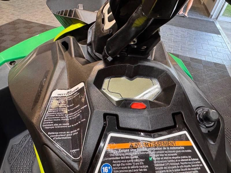 Sea-doo Spark Trixx 2up 2021 alt