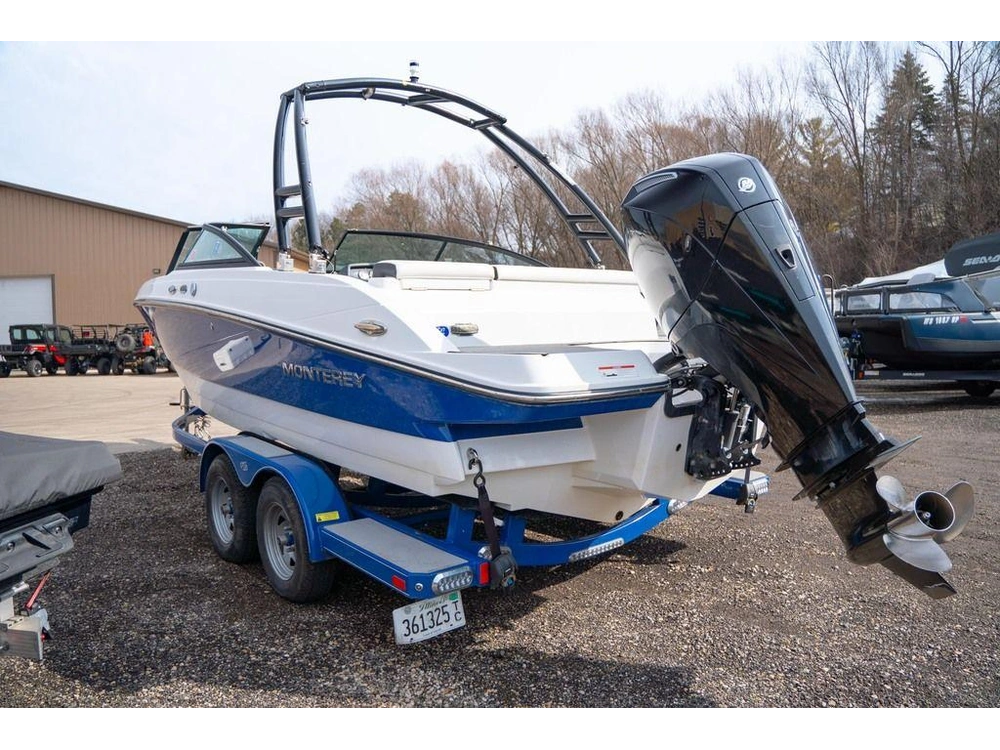 2019 Monterey Boats M-225 alt
