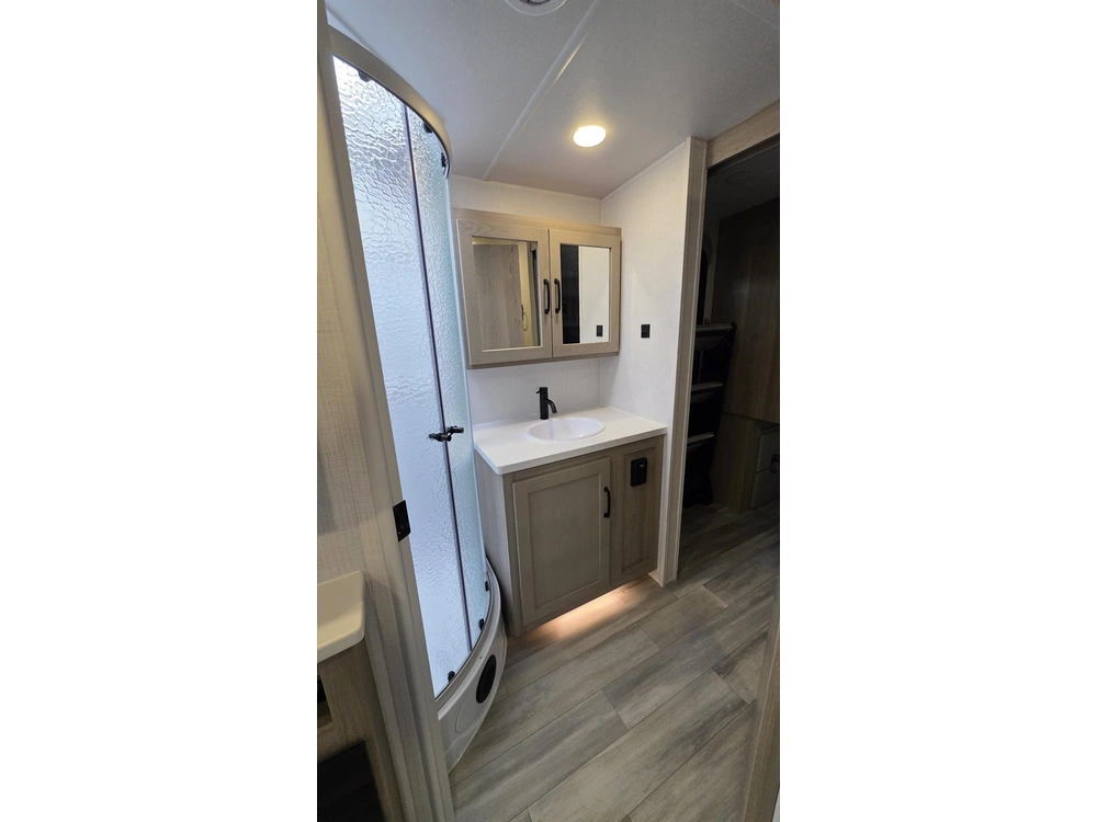 2024 Rockwood Mini Lite 2516s alt