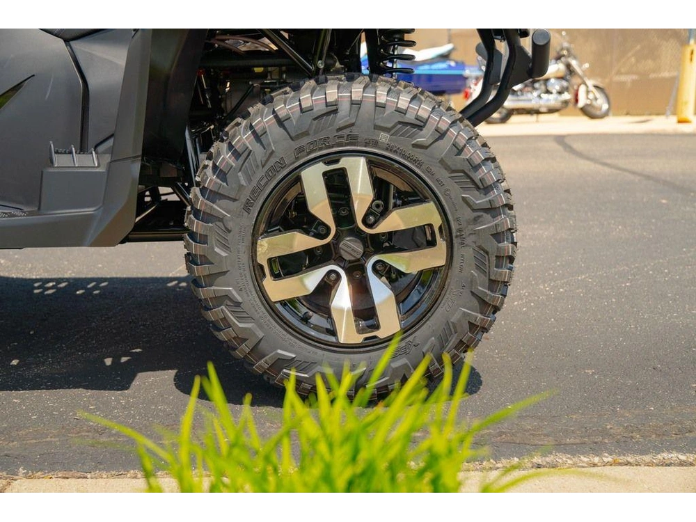 2026 Can-am Outlander Electric Max alt