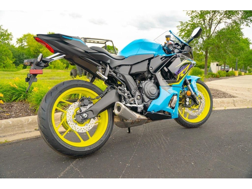2026 Yamaha Yzf-r7 alt
