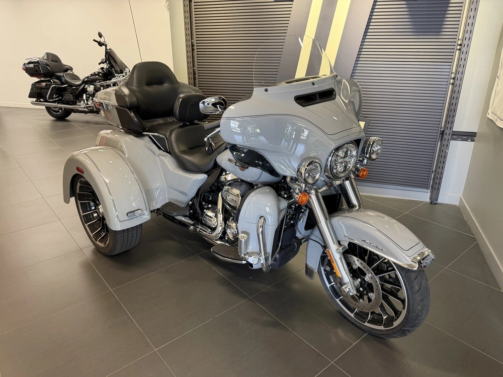 Harley-davidson Flhtcutg Tri Glide Ultra Flhtcutg 2025
