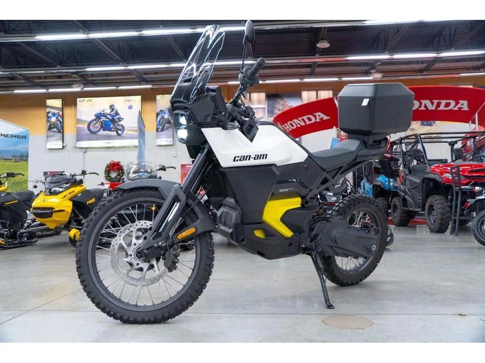 2025 Can-am Origin White alt