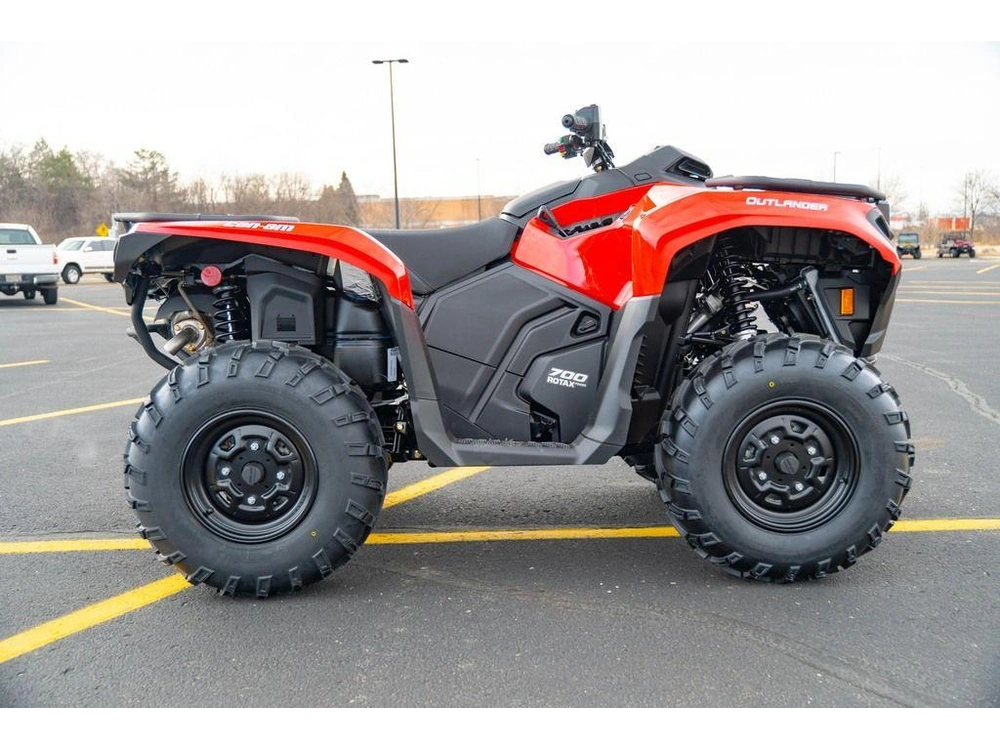 2026 Can-am Outlander Dps 700 alt