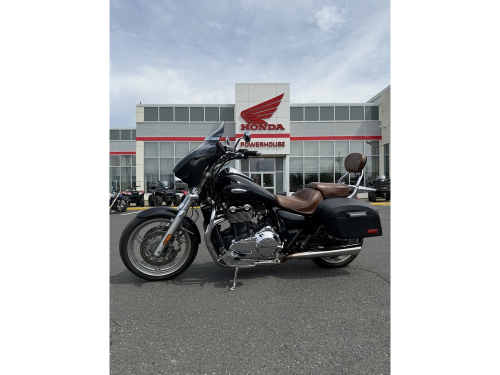 2011 Triumph Thunderbird alt