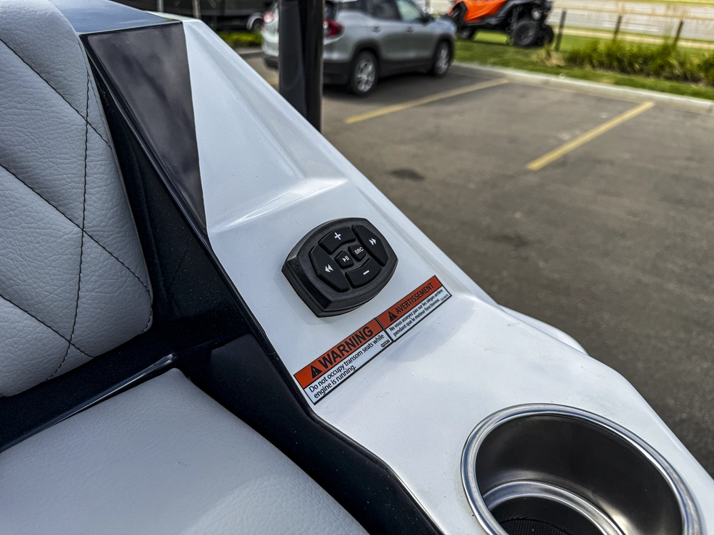 2027 Tige Boats Z1 alt