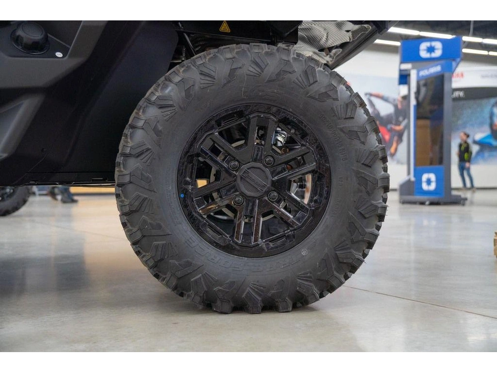 2026 Can-am Defender Limited Hd11 alt