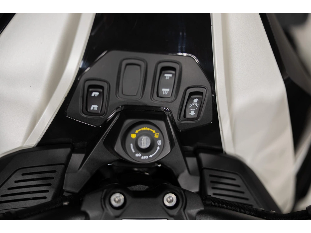 2026 Can-am Rt Ltd Sea To Sky G2tg alt