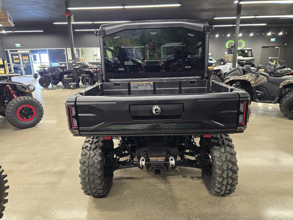 2026 Brp Defender Limited Cab Hd11 alt