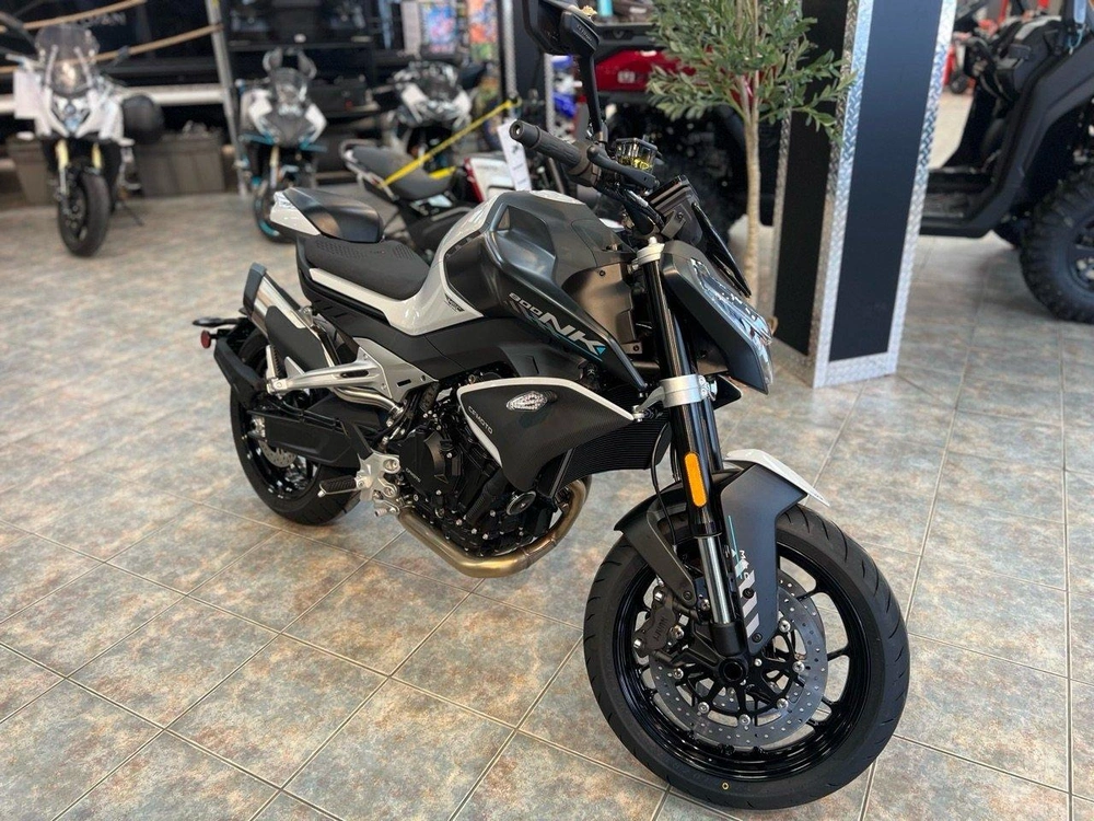 2026 Cfmoto 800nk alt