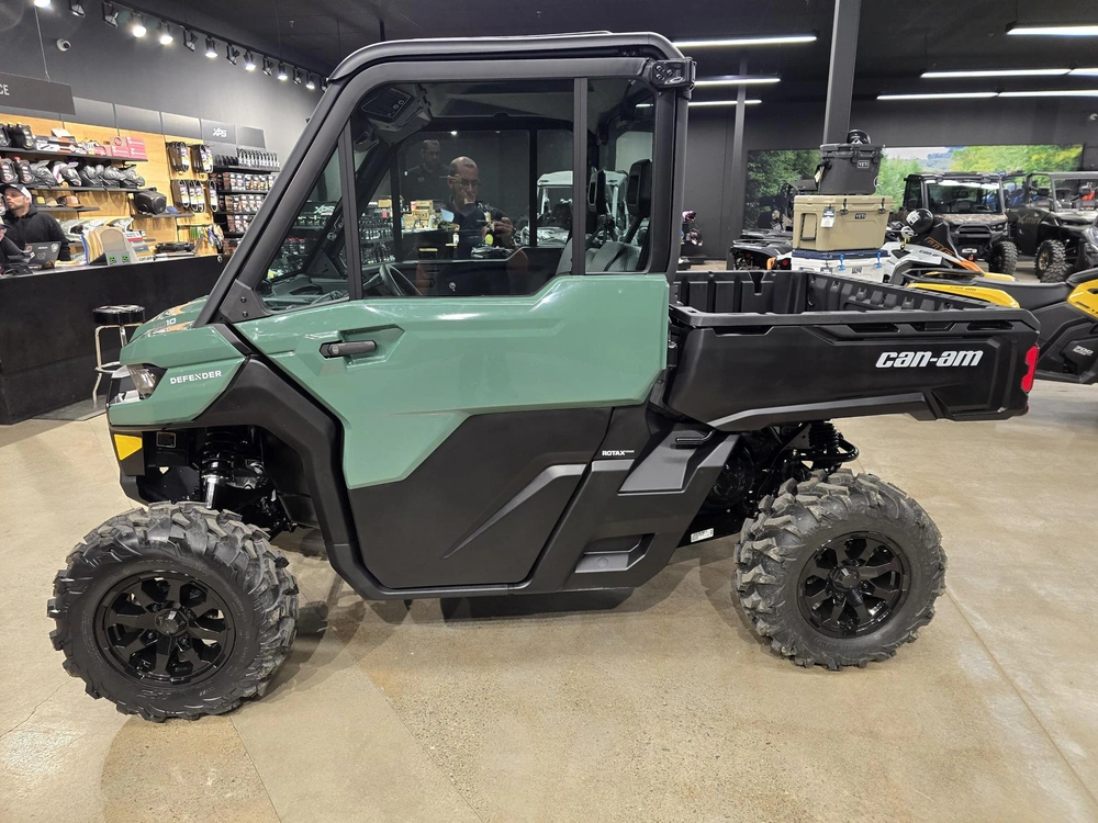 2026 Brp Defender Cab Hd10 alt