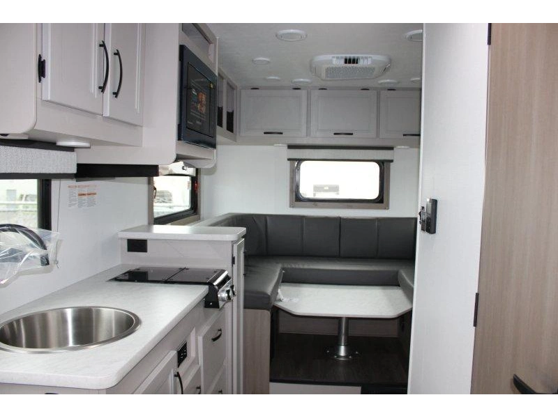 Jayco Redhawk 20lf 2027 alt
