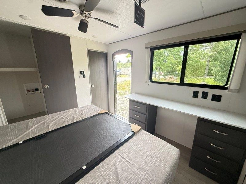 Coachmen Catalina 39mkts 2027
