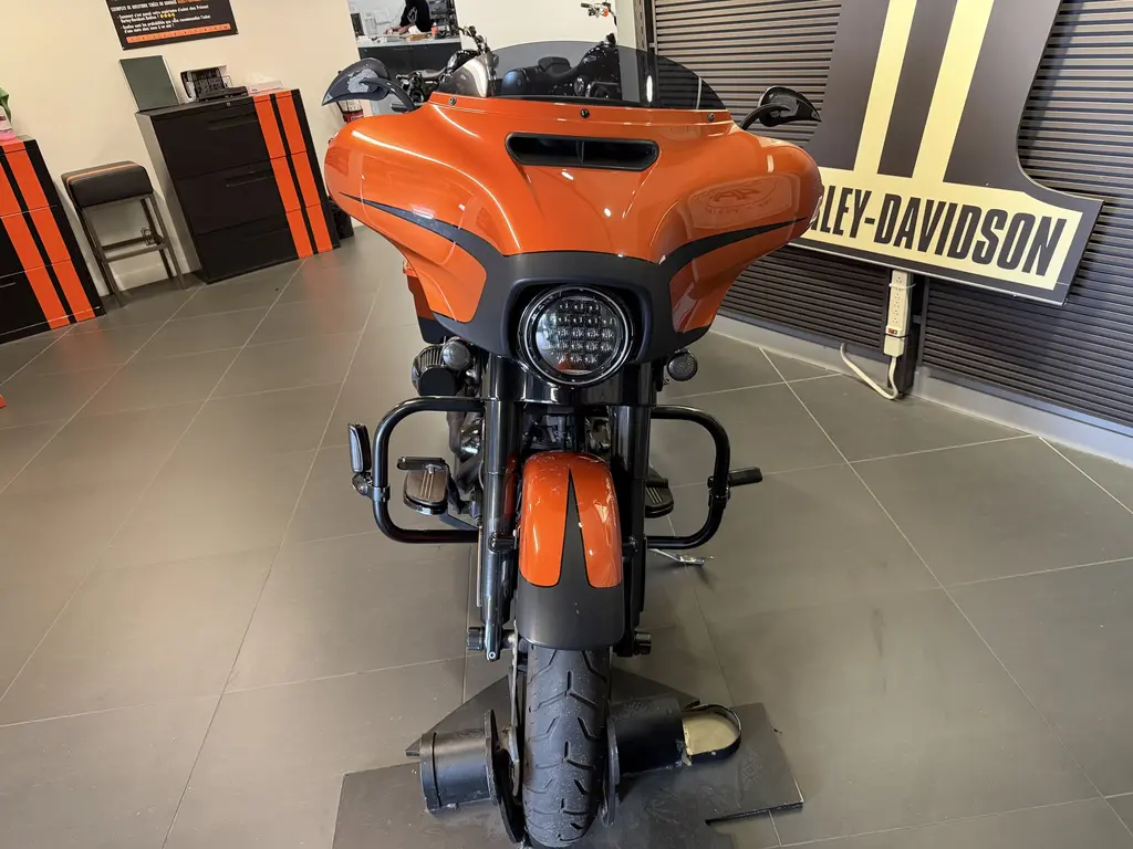 Harley-Davidson FLHXS Street Glide SpecialFLHXS 2019