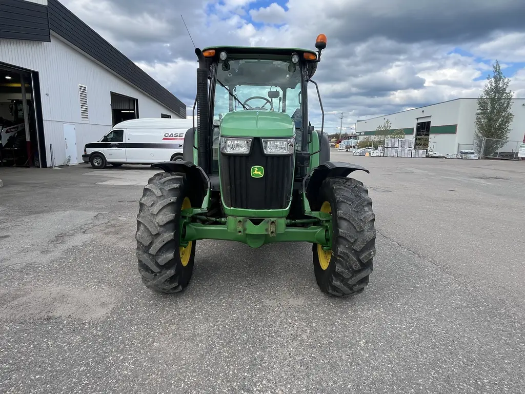 2014 John Deere 5085M