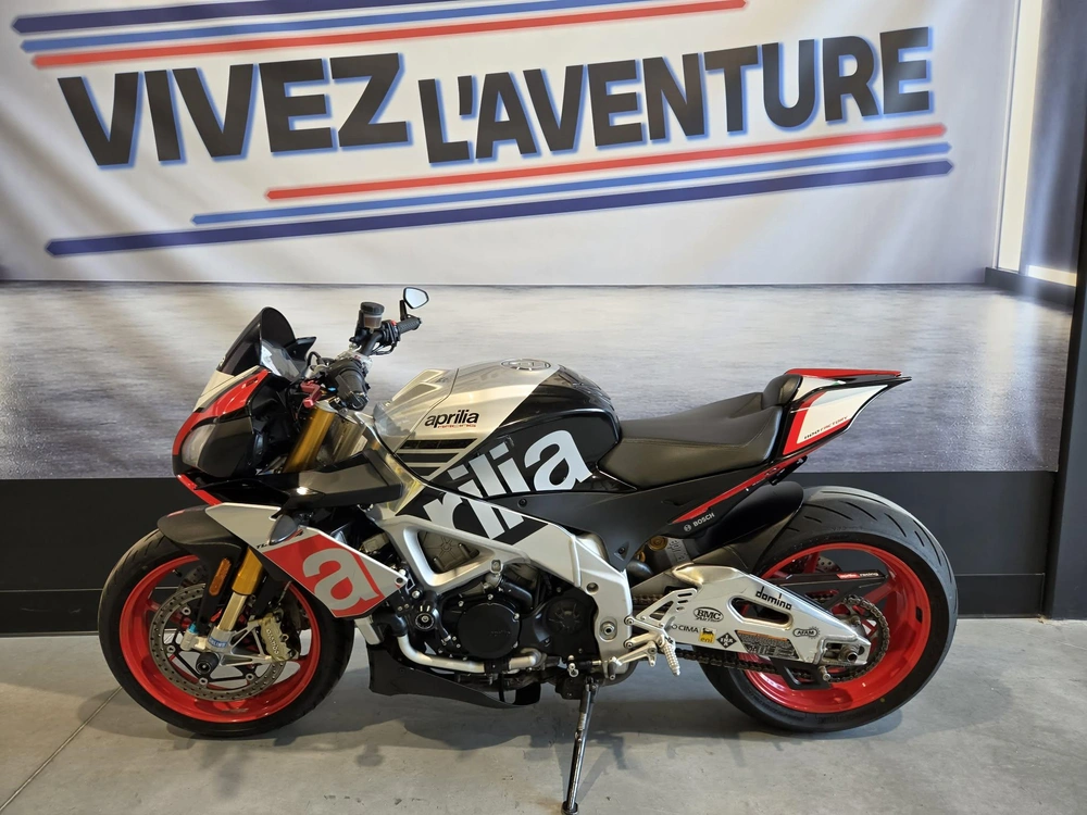 Aprilia 1100 Tuono Factory 2016 alt