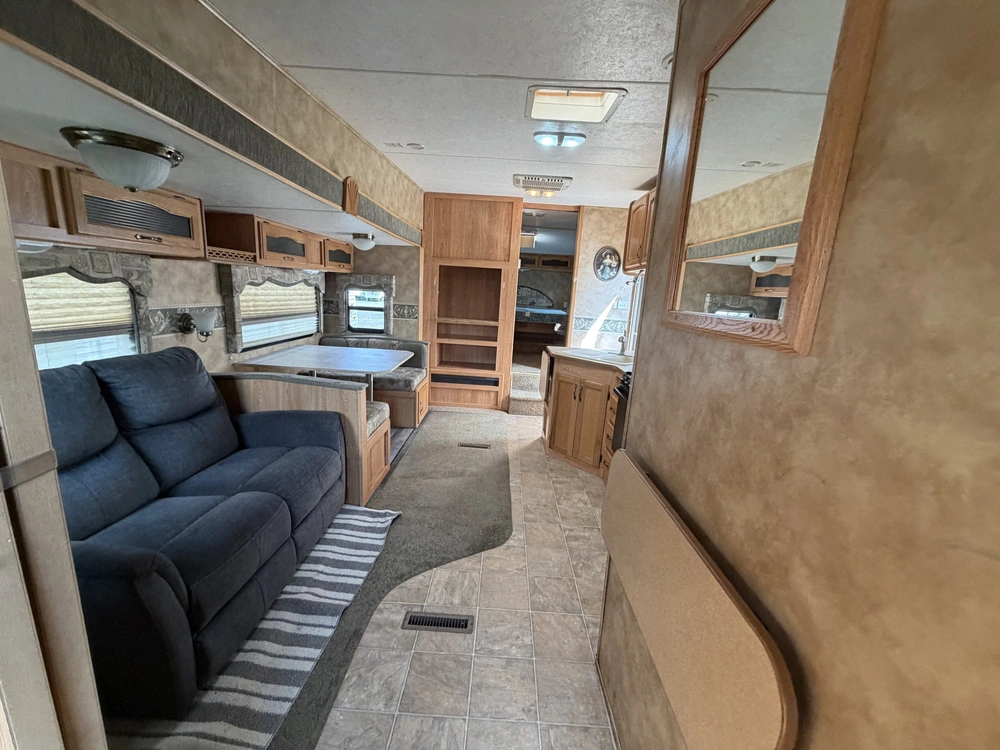 Keystone Rv Laredo (fw) 29bhs 2005 alt