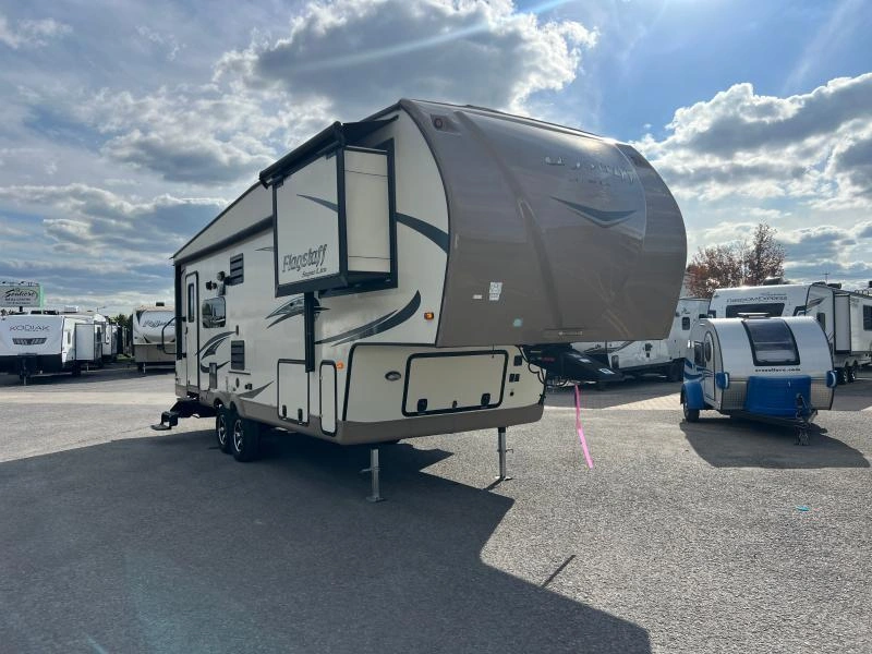 Forest River Flagstaff 527rl 2017 alt