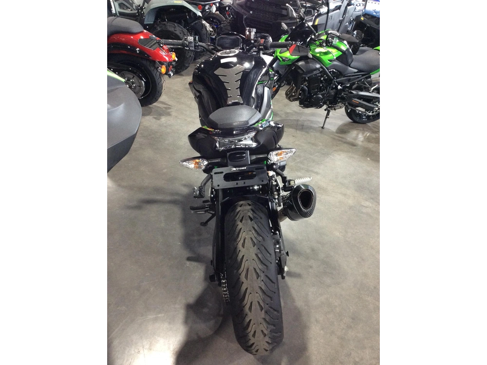 2024 Kawasaki Z900 Se Abs alt