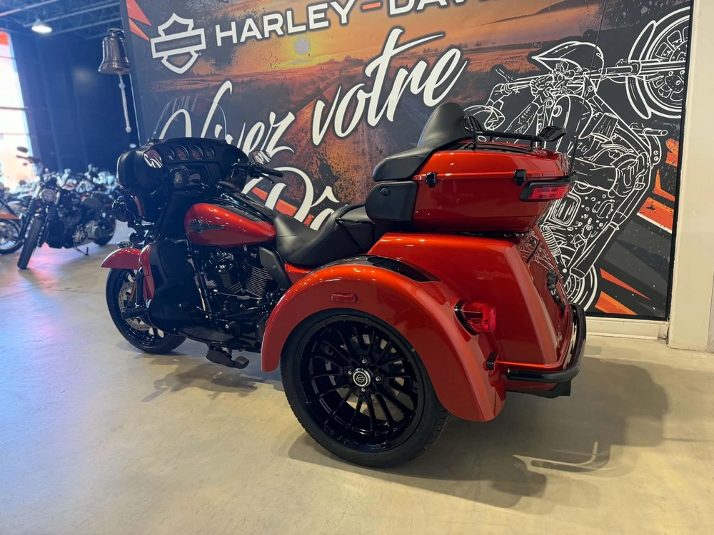 Harley-davidson Triglide Ultra Flhtcutg 2025 alt