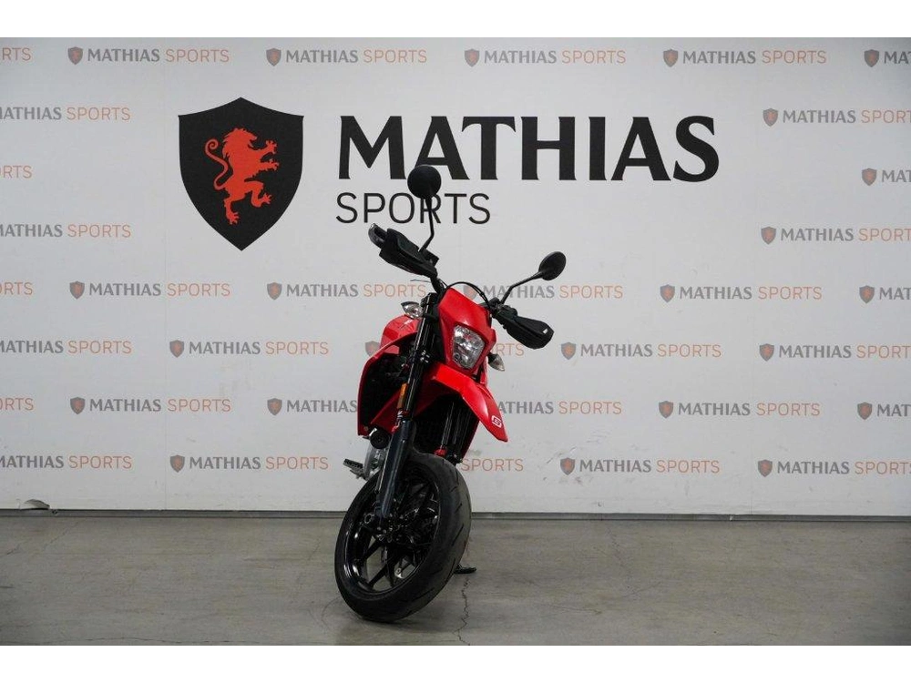 2024 Gasgas Sm 700 alt