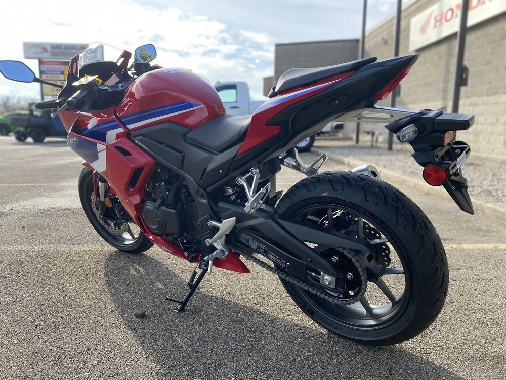 2026 Honda Cbr500r alt
