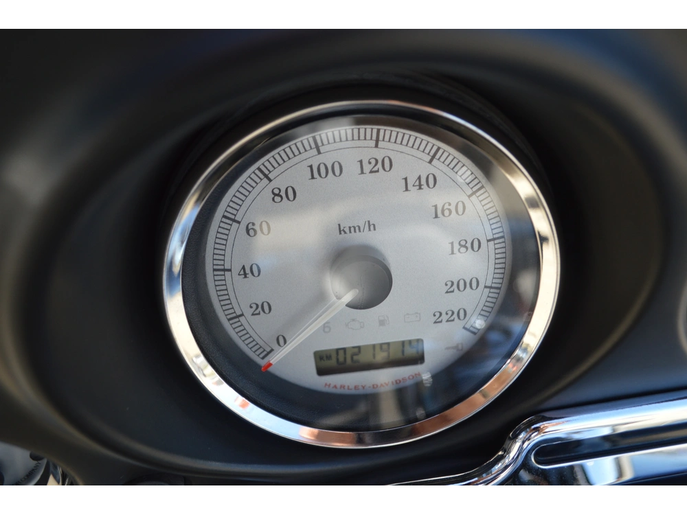 2011 Harley-davidson Flhx alt
