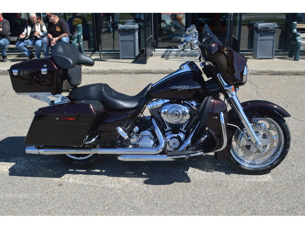 2011 Harley-davidson Flhx alt