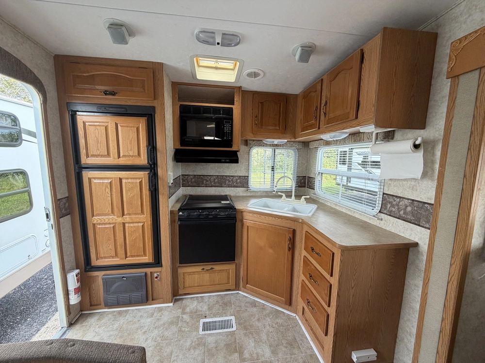 Keystone Rv Cougar (fw) 245efs 2005 alt