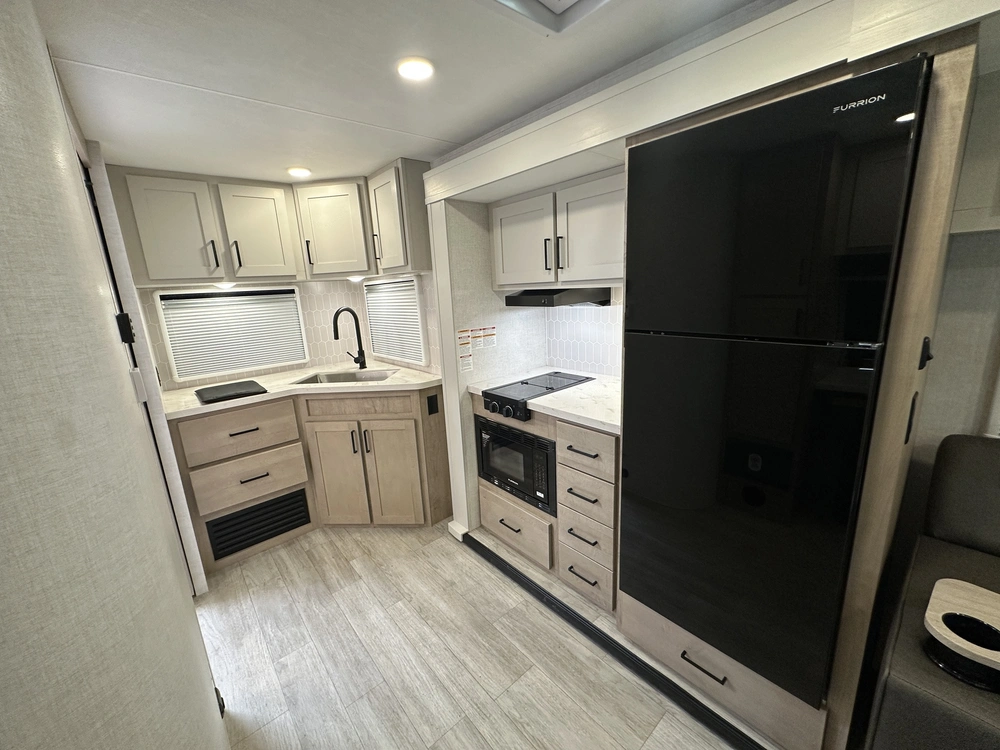 Ember Rv Touring 2300mll 2027 alt