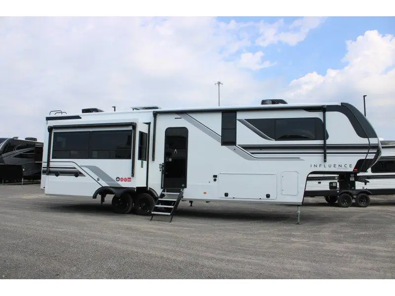 Grand Design Influence 3503GK 2027
