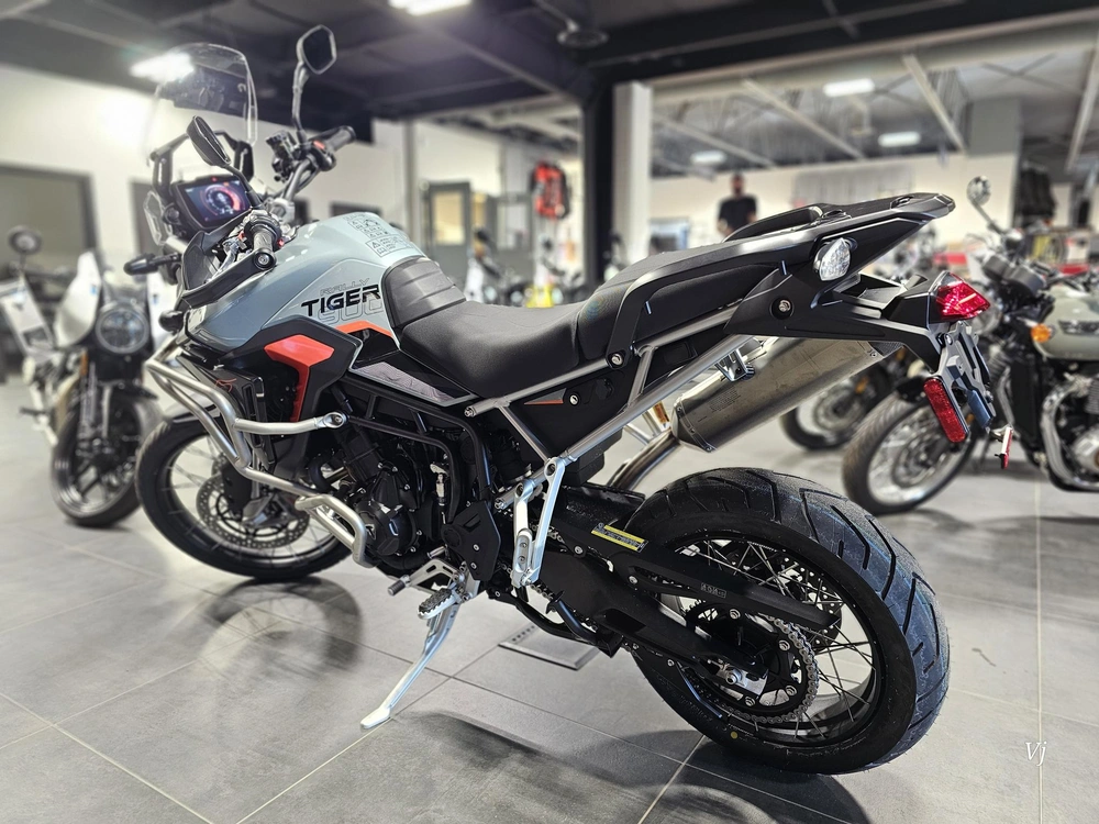 2026 Triumph Tiger 900 Rally Pro Desert Edition alt