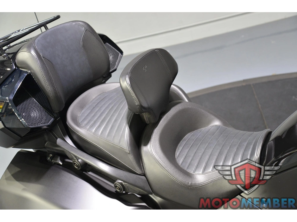 2022 Can-am Spyder F3 Limited Dark Wheels alt