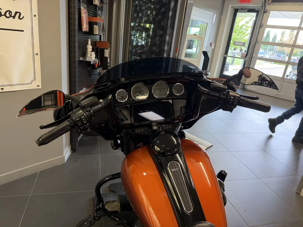 Harley-Davidson FLHXS Street Glide SpecialFLHXS 2019
