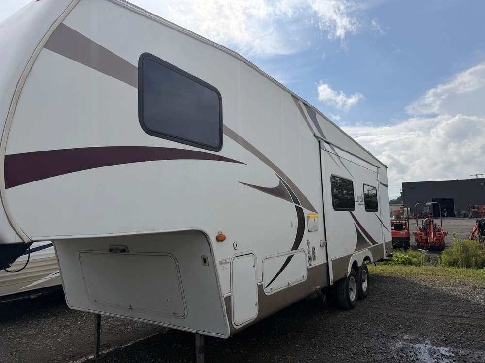 Keystone Rv Laredo (fw) 29bhs 2005 alt