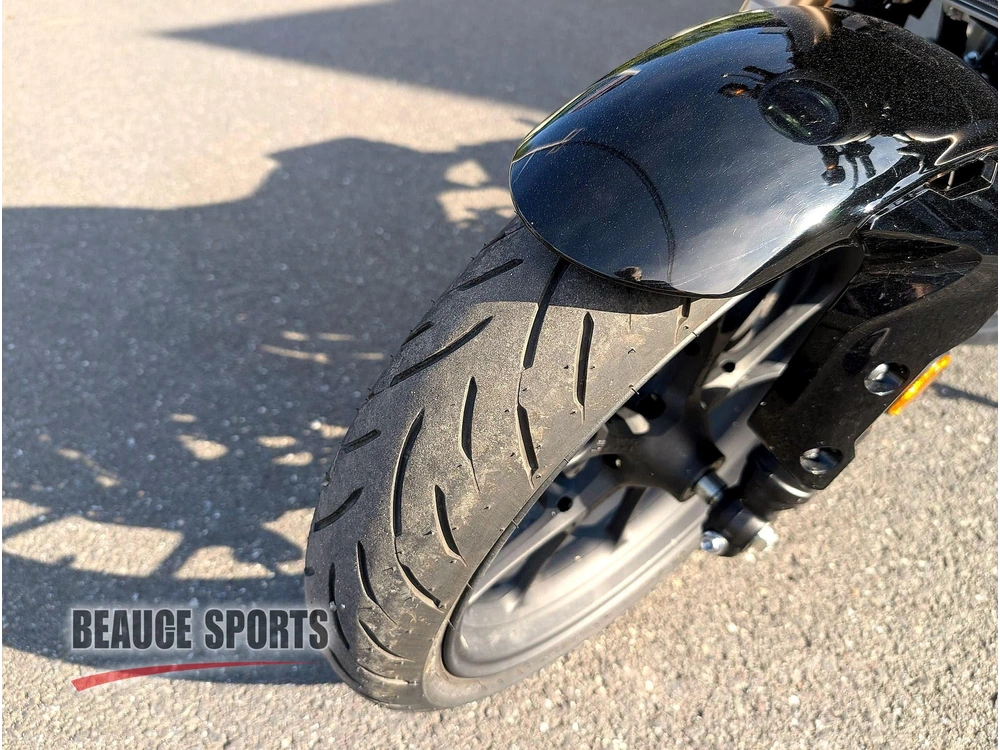 2021 Honda Cb 300 Moto Standard Urbaine Légère Débutant Novice A2 Naked Rétro Ville Économique Entretien Fait Pneus Neufs Z400 Mt-03 Duke G310r alt