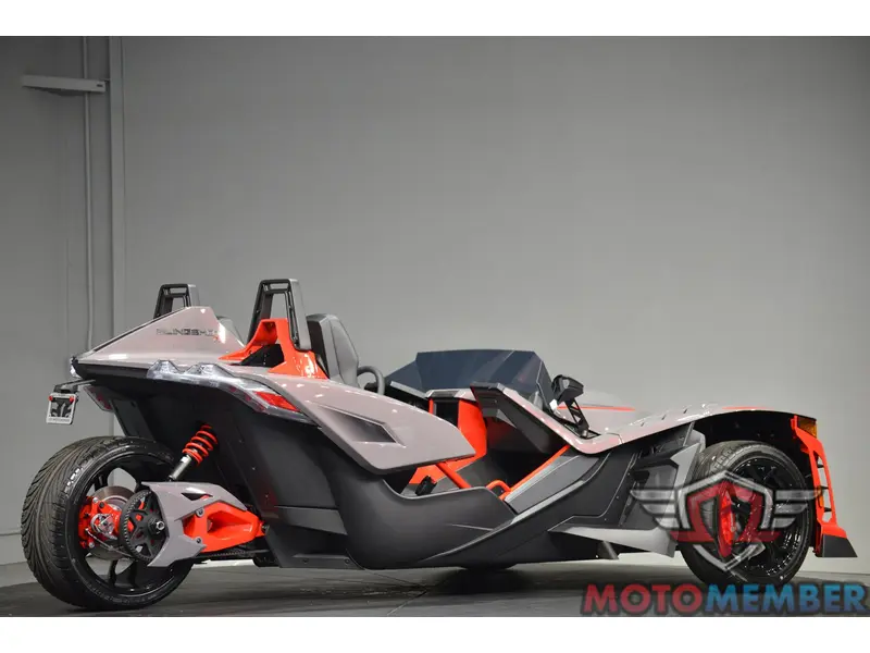 2026 Slingshot R Manual alt