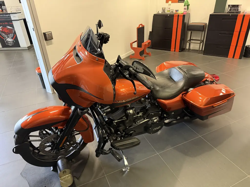Harley-Davidson FLHXS Street Glide SpecialFLHXS 2019