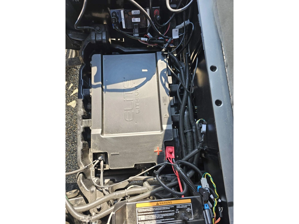 2026 E-z-go Rxv Elite Lithium alt