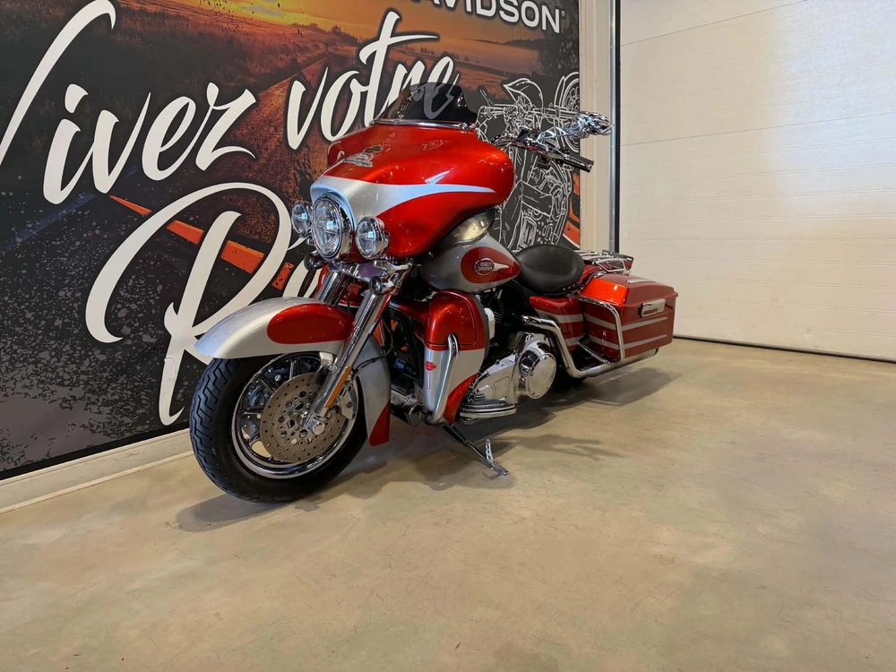 Harley-davidson Flhtcuse Cvo 2008 alt