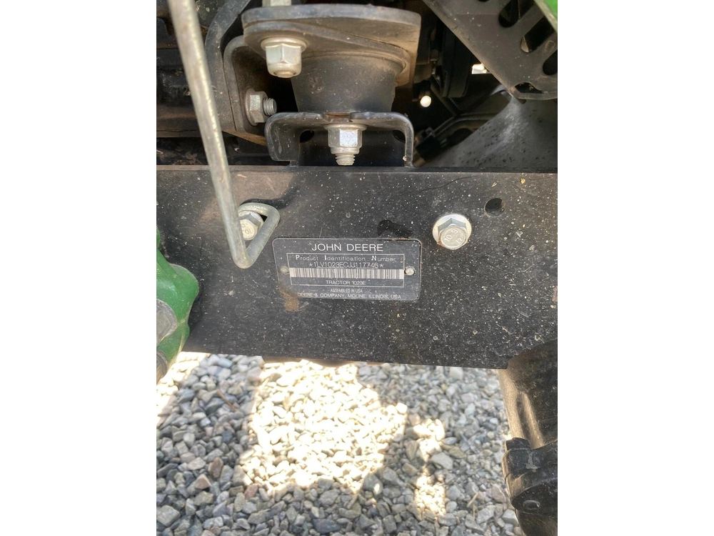 John Deere 1023e 2018 alt