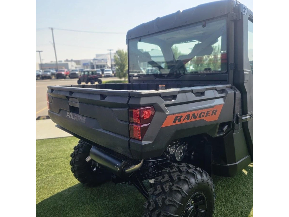 2026 Polaris Ranger 1000 Premium Cab alt