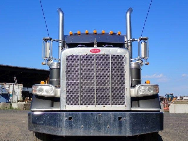 Peterbilt 389 2021